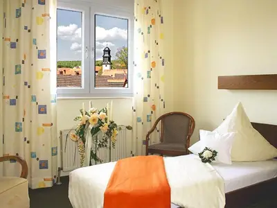 Einzelzimmer für 1 Person (22 m²) in Ronneburg 3/7