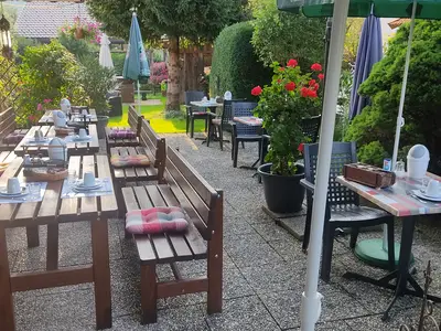 Pension Bergblick - Frühstück Terrasse