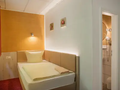 Einzelzimmer für 1 Person in Saalfeld/Saale 3/3