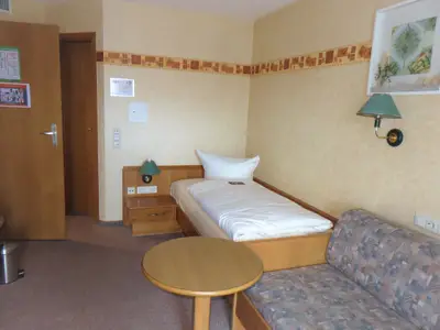 Einzelzimmer für 1 Person in Schömberg 3/8