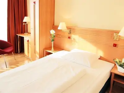 Einzelzimmer für 1 Person in Schwerin 7/8