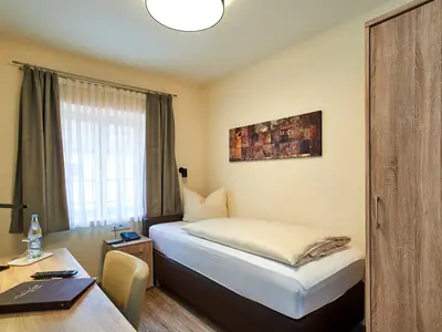 Einzelzimmer für 1 Person (13 m²) in Stadt Neustadt a.d.Donau 2/4