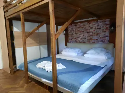 Einzelzimmer für 5 Personen (30 m²) in Krakau 1/10