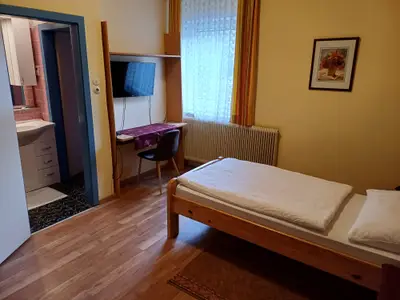 Einzelzimmer für 1 Person (12 m²) in Gaming 3/5