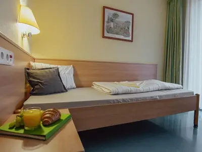 Einzelzimmer für 1 Person (24 m²) in Falkenstein/Vogtland 5/10