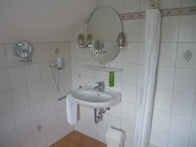 Einzelzimmer Beispielbild