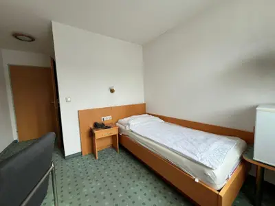 Einzelzimmer für 1 Person (14 m²) in Sankt Pölten 2/8