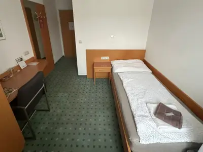 Einzelzimmer für 1 Person (14 m²) in Sankt Pölten 5/8