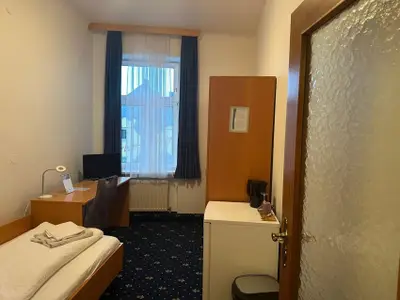 Einzelzimmer für 1 Person (14 m²) in Sankt Pölten 2/7