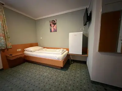 Einzelzimmer für 1 Person (16 m²) in Sankt Pölten 2/8