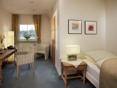 Einzelzimmer für 1 Person (12 m²) in Sundern 2/3