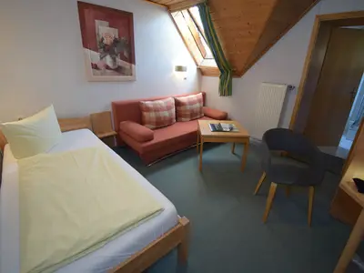 Einzelzimmer für 1 Person in Wallenfels 2/2