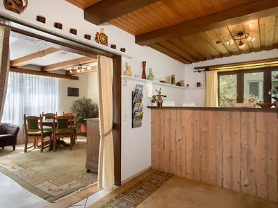 Photo, INSIDE, OUTSIDE
