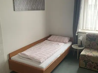 Einzelzimmer für 1 Person (12 m²) in Weißenfels 7/10