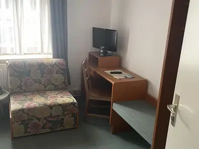 Einzelzimmer für 1 Person (12 m²) in Weißenfels 8/10
