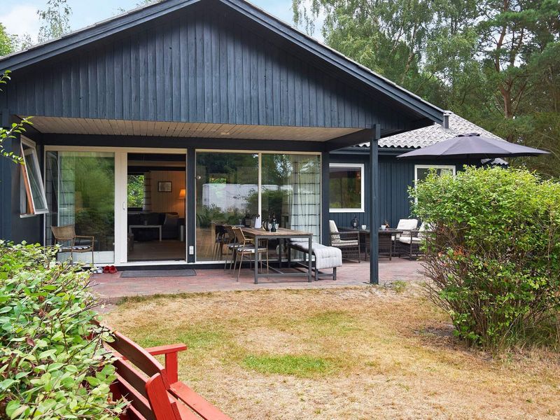 19318538-Ferienhaus-7-Aakirkeby-800x600-1