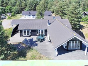 Ferienhaus für 8 Personen (130 m&sup2;) in Aakirkeby