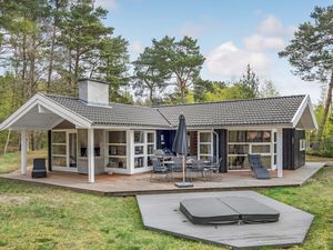 Ferienhaus für 6 Personen (120 m²) in Aakirkeby