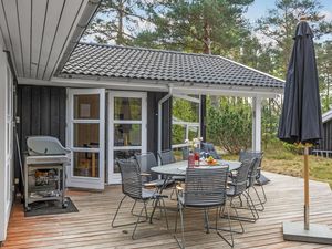 23745863-Ferienhaus-6-Aakirkeby-300x225-1