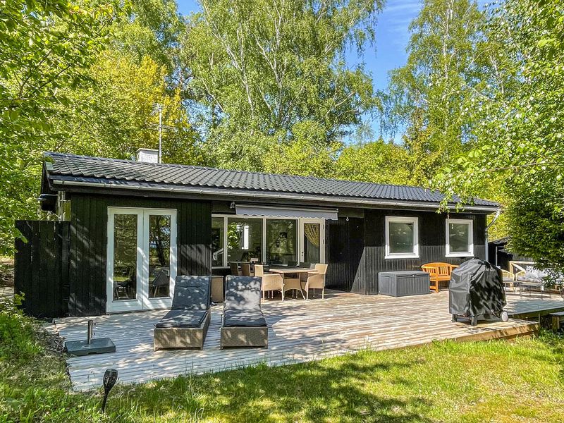 23748994-Ferienhaus-4-Aakirkeby-800x600-0