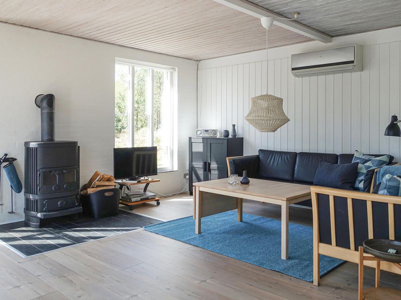 23749696-Ferienhaus-6-Aakirkeby-800x600-2