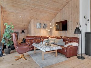 23760570-Ferienhaus-6-Aakirkeby-300x225-2