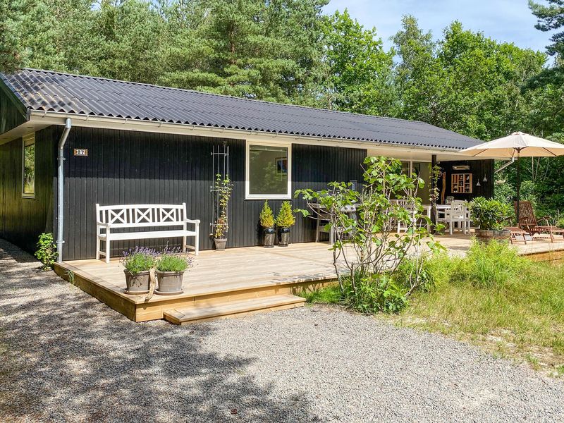 23743072-Ferienhaus-5-Aakirkeby-800x600-0