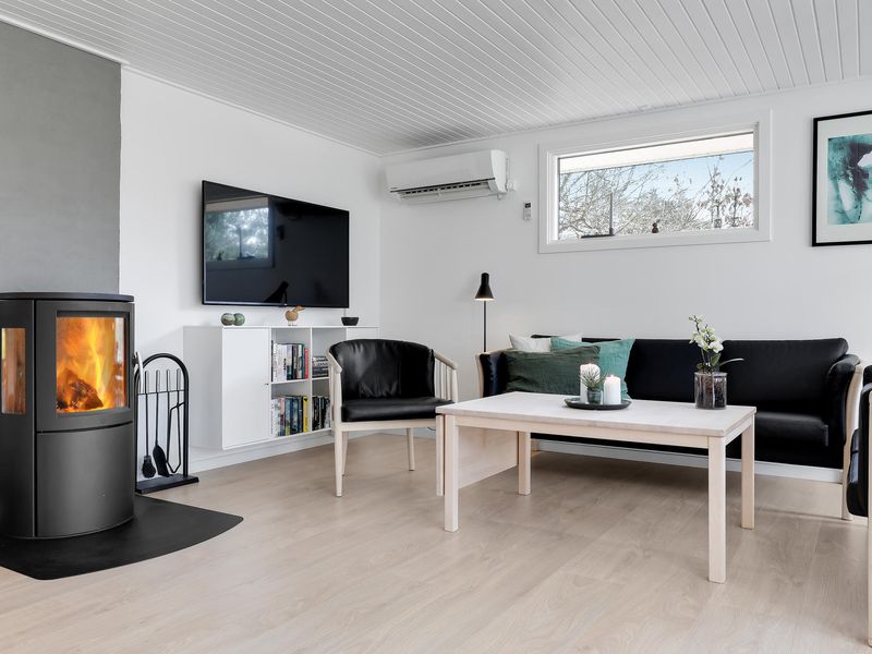 23743072-Ferienhaus-5-Aakirkeby-800x600-2