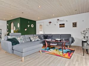 24018331-Ferienhaus-6-Aars-300x225-3