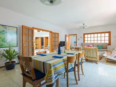 DiningRoom
