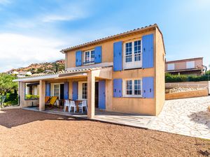 23723185-Ferienhaus-5-Agay-300x225-1