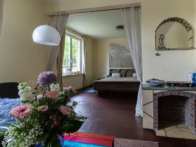 Wohnbereich. Wohnzimmer nebst Schlafzimmer