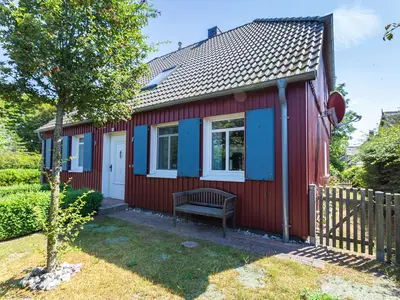 Ferienhaus für 8 Personen (127 m²) in Ahrenshoop 1/10