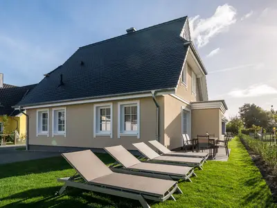 Ferienhaus für 6 Personen (140 m²) in Ahrenshoop 1/10