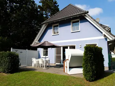 Ferienhaus für 6 Personen (98 m²) in Ahrenshoop 1/10