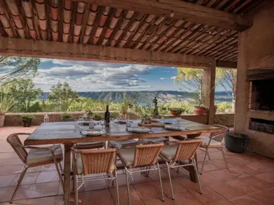 Terrasse / Balkon