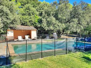 23973090-Ferienhaus-8-Aix-en-Provence-300x225-1