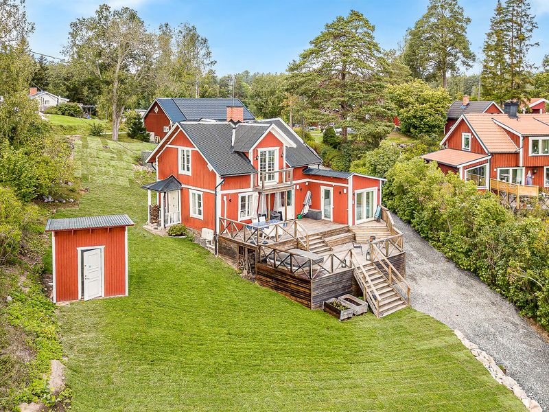 23758880-Ferienhaus-5-Åkersberga-800x600-0