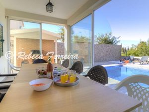 23547752-Ferienhaus-10-Albufeira-300x225-4