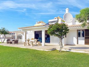 23575638-Ferienhaus-6-Albufeira-300x225-1