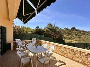 23998750-Ferienhaus-6-Albufeira-300x225-4