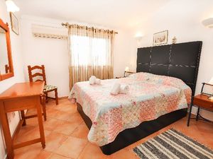 21962991-Ferienhaus-4-Albufeira-300x225-2