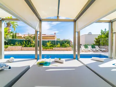 PoolOfHouse PoolOfHouse