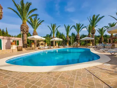 PoolOfHouse