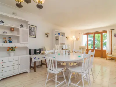 DiningRoom