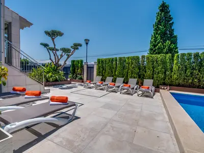 PoolOfHouse PoolOfHouse