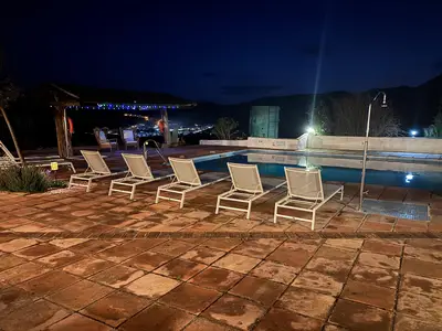PoolOfHouse