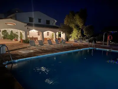 PoolOfHouse