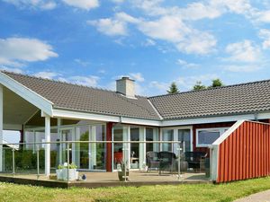 24023338-Ferienhaus-6-Allinge-300x225-0