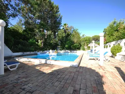 PoolOfHouse